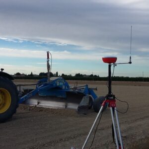 GPS система выравнивания земли в сельском хозяйстве